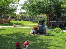 The Olive Oasis, hotell i Ormília