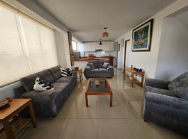 Surfers Paradise - Casa Caro, hotel i Punta Negra