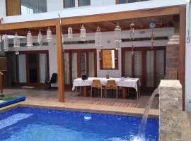 Surfers Paradise - Casa Caro MBI