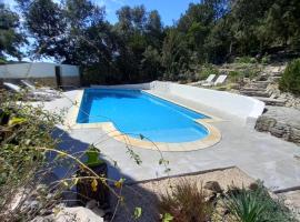 Le Monchu, Hotel in Sardan