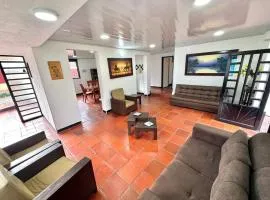 Country House with Garden in Nobsa, Boyacá