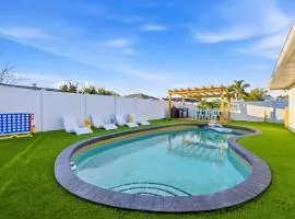 Heated Pool • Games • Fire Pit • BBQ • Sleeps 16