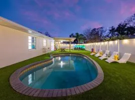 Heated Pool • Games • Fire Pit • BBQ • Sleeps 16