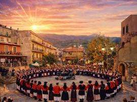 La Grotta 2 Bedrooms 2 private bathrooms, hotel em Urzulei
