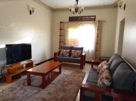 GJ Kisaasi Cozy Villa