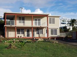 Casa Las Crobas, Walk to the beach!, hotel u gradu Fahardo