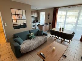 Appartement F2 1,5km de la gare de Chartres, hotel a Lucé