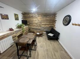 Gîte la Chouette calme nature détente et jacuzzi-Les gites de la perle de Vouglans-, ξενοδοχείο σε Cernon