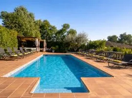 Villa Sitges Ilusión 15 minutes by car from Sitges Sleeps 16 people XXL swimming pool