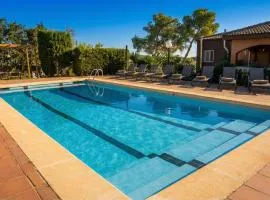 Villa Sitges Soledad 15 minutes drive from Sitges XXL swimming pool 12 p
