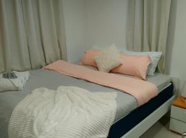 Y&S Residence: Olongapo şehrinde bir otel