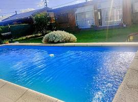 Nuestro refugio, хотел в Ролдан