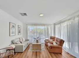 Beachside Style Home Near the Estuary