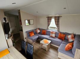Great Yarmouth 10 Berth KP Holiday Home - NOW with Linen, hotel di Corton