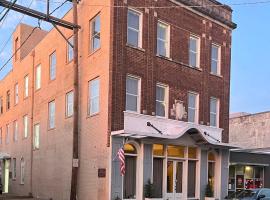 Historic Loft I 1BR I 1000 Sqft, Hotel in Clarksdale