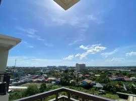 720 1 Bedroom Storey 2 Max 6 Pax Condo Central, Cozy