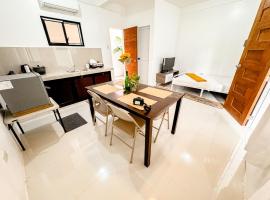 LAD Private Reosrt, готель у місті Дасмарін'яс