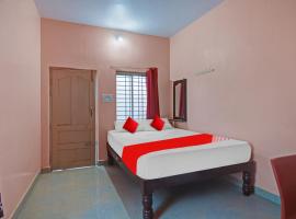 Hotel O New Mayuri Lodge, готель у місті Bāgepalli