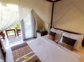 Tranquil Poolside Retreat