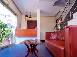New AS Tourist Home, hotel di Ernakulam