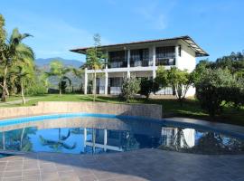 Hotel Campestre Kambra, hotelli kohteessa Garagoa