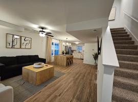 Sunrise Retreat 20 min from Kentucky Expo, Hotel in Jeffersonville