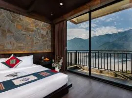 TIME Restaurant & Homestay