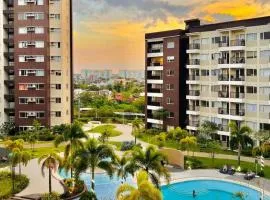 1215 T4 Atria Iloilo 3 pax Comfy Central Free Pool Access