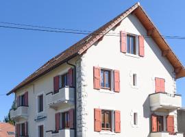 Les Z'hirondelles, self catering accommodation in Annecy