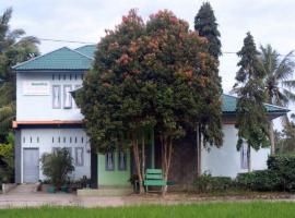 Ruqita Homestay, hotel i Airtabit