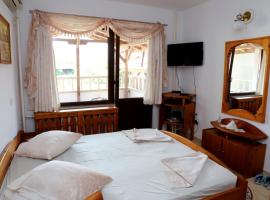 Hotel Mishel, готель у місті Kocherinovo