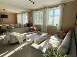 Family-Friendly Townhouse In Mandal Old Town