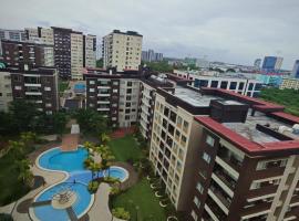 1020 T3 Atrial Iloilo Pool View Central Comfy, отель в городе Илоило