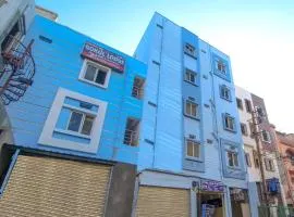 SPOT ON 81775 MOHIT GOKUL LODGE NEW LUXURY ROOM'S NEAR SECUNDERABAD RAILWAY STATION