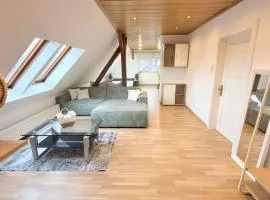 Großzügige Wohnung - 1 Minute zum Pferdezentrum