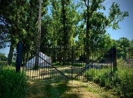 Glamping Royal - Forest Glamping Zomergem, khách sạn ở Lievegem