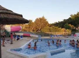 ZEcamping 4 étoiles animé piscine couverte 1km plage fitness mobil-home TV