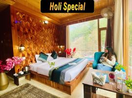 Hotel Brownie River View، فندق في كاسول