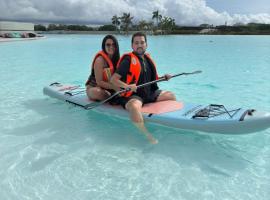 Con jacuzzi privado, laguna y Paddle board, hotel v destinaci Cartagena