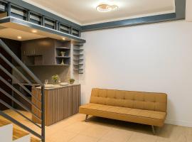 Charming Bungalow Rental in Calapan City with Modern Comforts, hótel í Camilmil