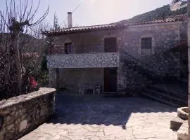 Traditional village house on Argolis for 6 persons