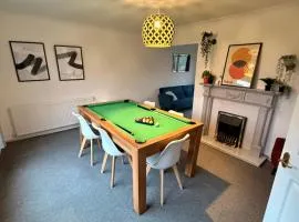 Spacious House Parking Pool Table
