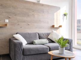 Audincourt에 위치한 호텔 studio tout équipé, calme avec terrasse et parking