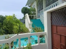 Coral Breeze Guest House