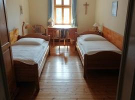 Ursulinenkloster、ドゥーダーシュタットのホテル