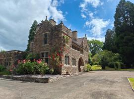 5 Bed in Monmouth oc-94050, Hotel in Monmouth