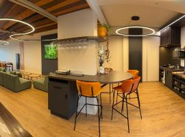 Hostel de La Grande Cascade, khách sạn ở Le Tholy