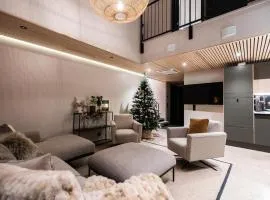 Villa Log modern interior