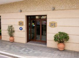 Phi Hotel Ambra, hôtel à Pescara