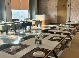 Hotel Yashdhan International